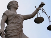 Кто все эти судьи. Зачем Порошенко собирает срочное заседание Рады и кого будут увольнять