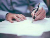 Требование получать разрешение для выезда с места жительства породит коррупцию и обрушит экономику - юрист