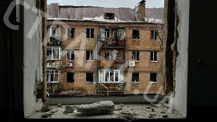 Дом в Вышгороде, куда попала ракета 23 ноября. Фото 