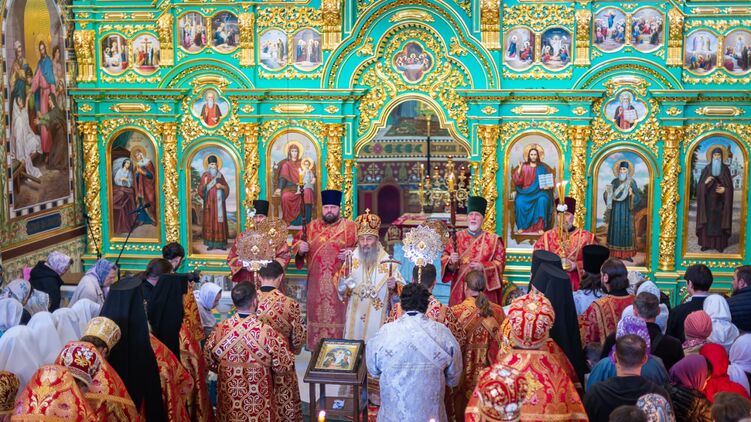 Украинская православная церковь продолжает богослужения в Лавре, фото: телеграм-канал УПЦ