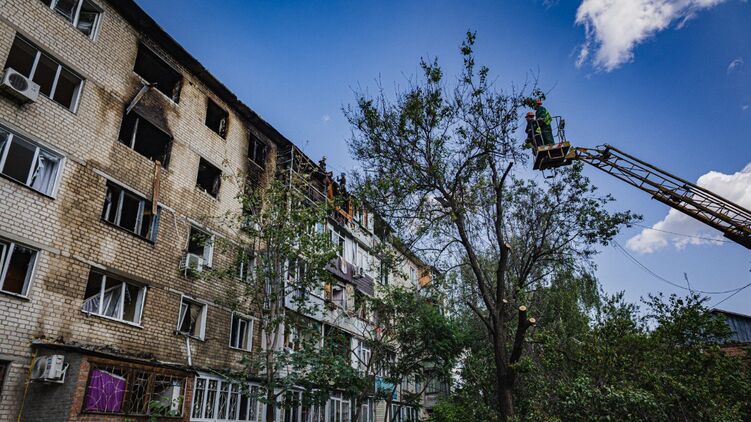 Наслідки удару по Харкову, де в ніч на 11 червня загинуло троє людей