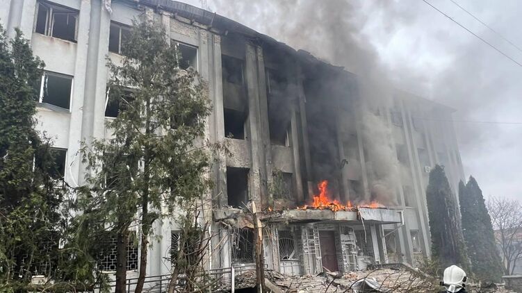 Сумський ТЦК після прильоту безпілотника
