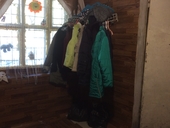 "Модные девушки воруют чаще всего". Как журналист "Страны" работала продавцом сэконд-хэнда