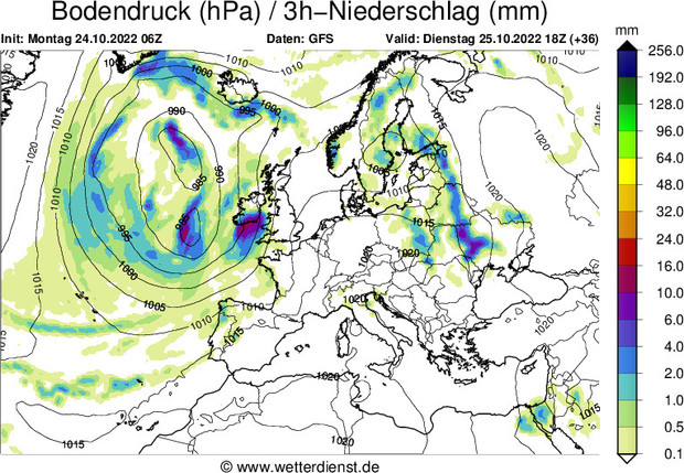 Синоптик Наталья Диденко сообщила, что в Украине на этой недели ожидаютя осадки и ветренная погода, за исключением некоторых областей