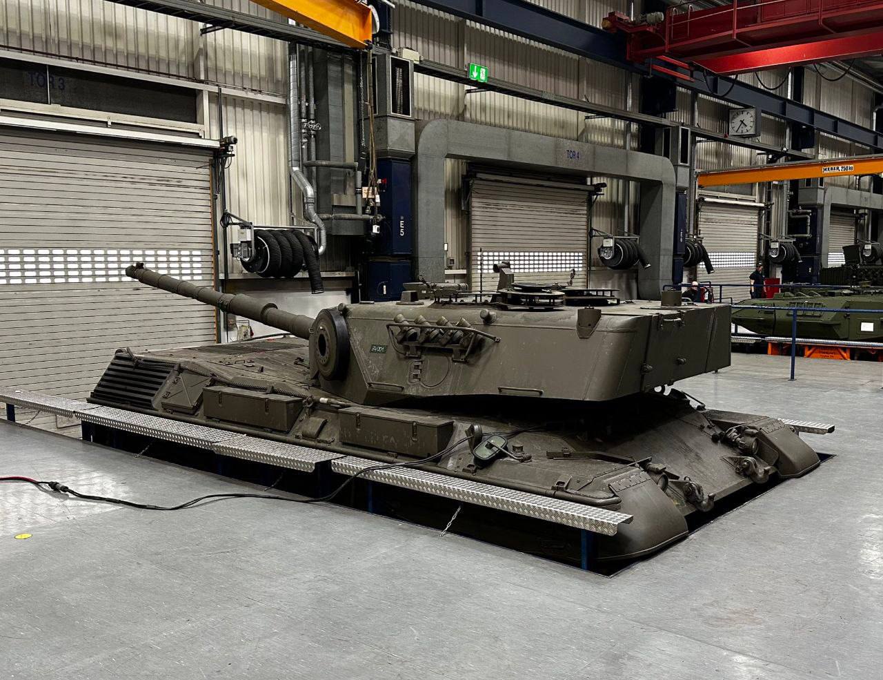 Немецкий концерн KMW готовит к отправке в Украину танки Leopard-1.