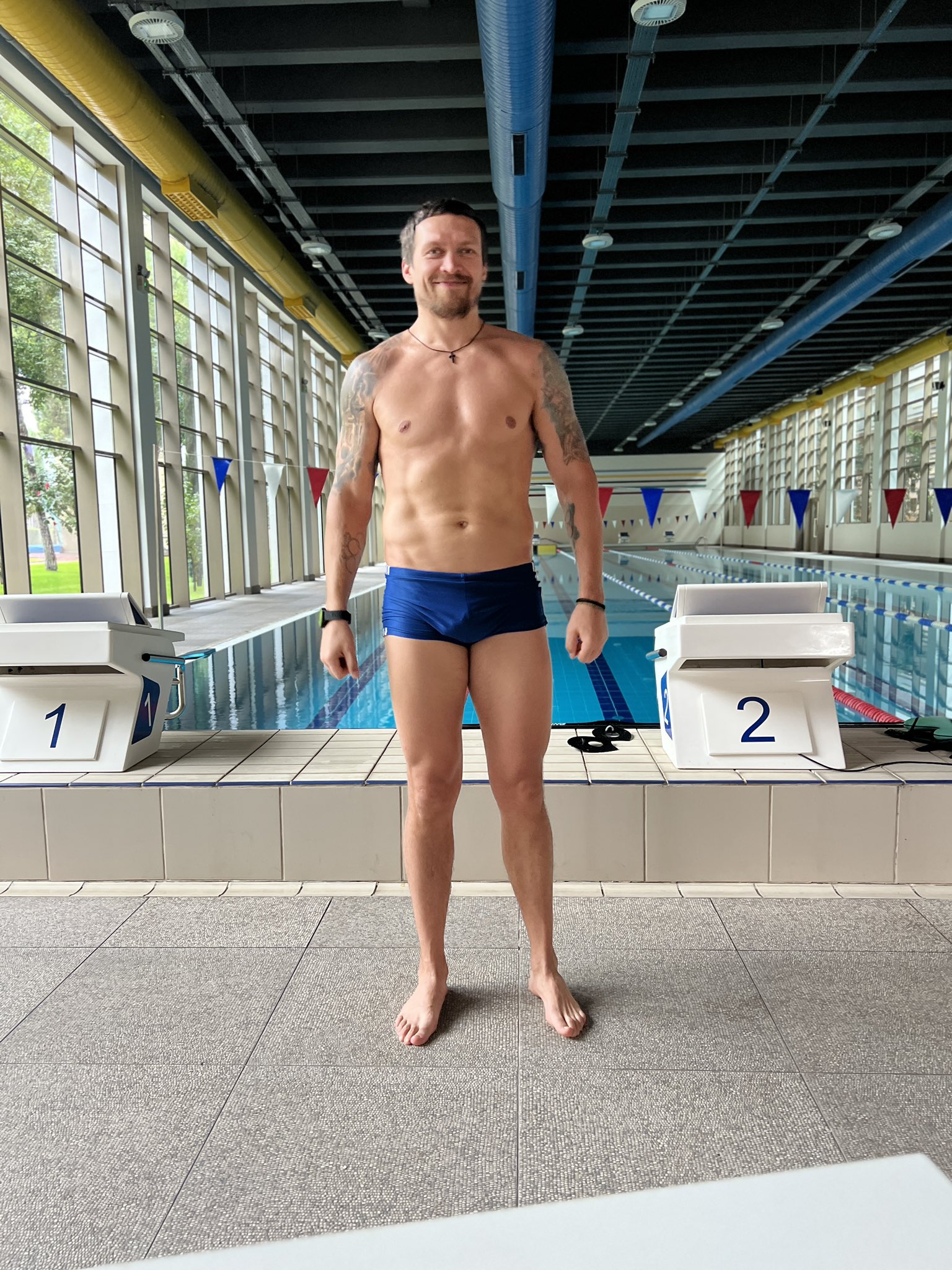 Фото Александра Усика из бассейна