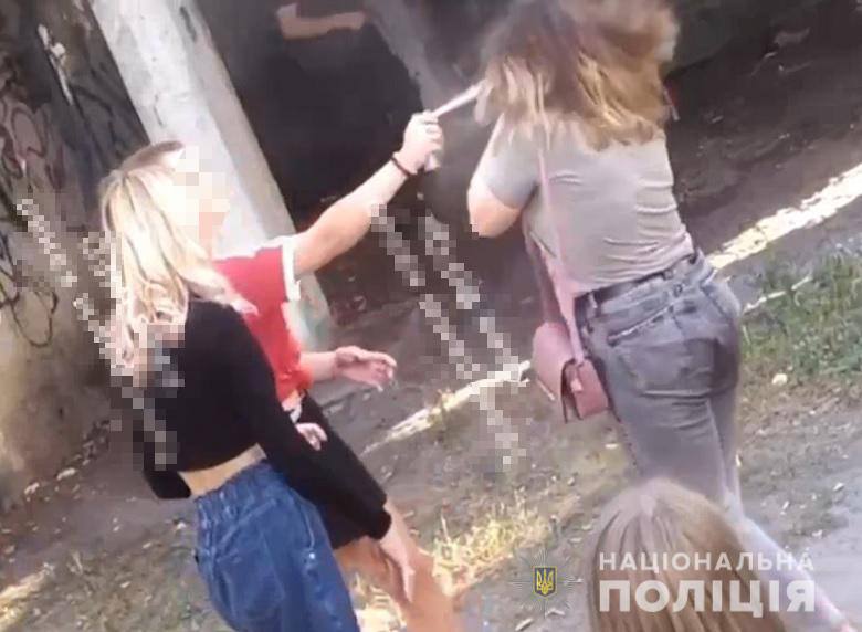 16-летние киевлянки избили одноклассницу