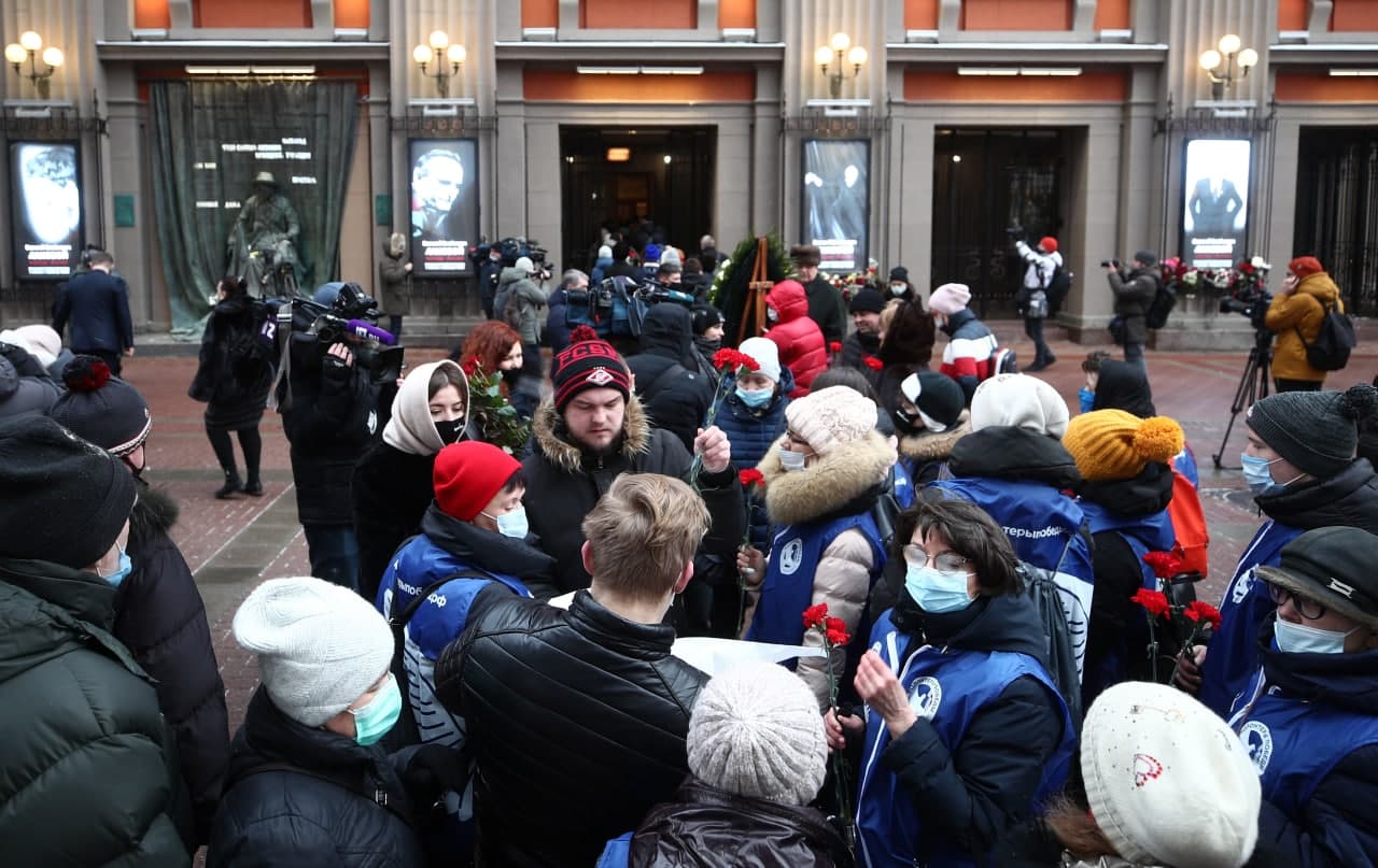 В Москве прощаются с Лановым. Скриншот телеграм-канала Подъем