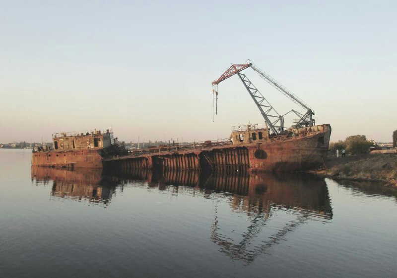 Танкер Delfi в порту Черноморска. Фото: portnews.ru