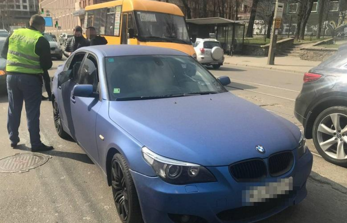 Фото: в столице введена специальная полицейская операция по розыску и задержанию правонарушителей